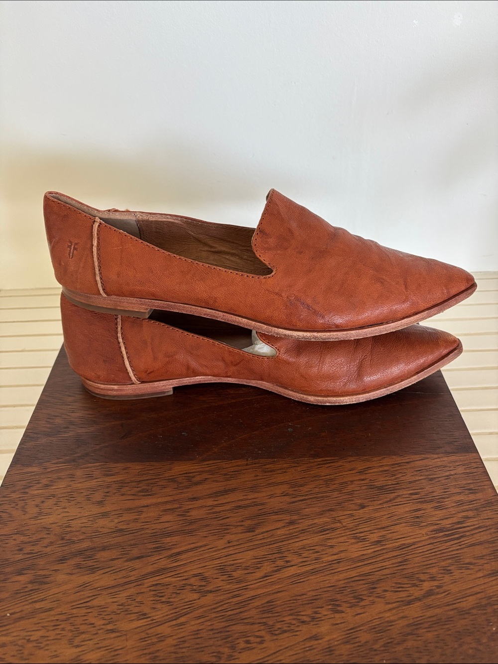 Frye Brown Pointed Toe Slip-On Flats 9M - Picture 2 of 7